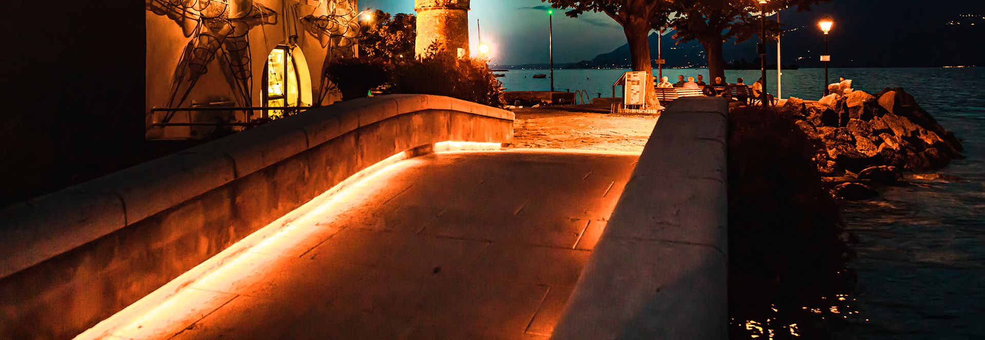 Strip Line 96W/ 5m, 120 LEDs/ m, IP66
